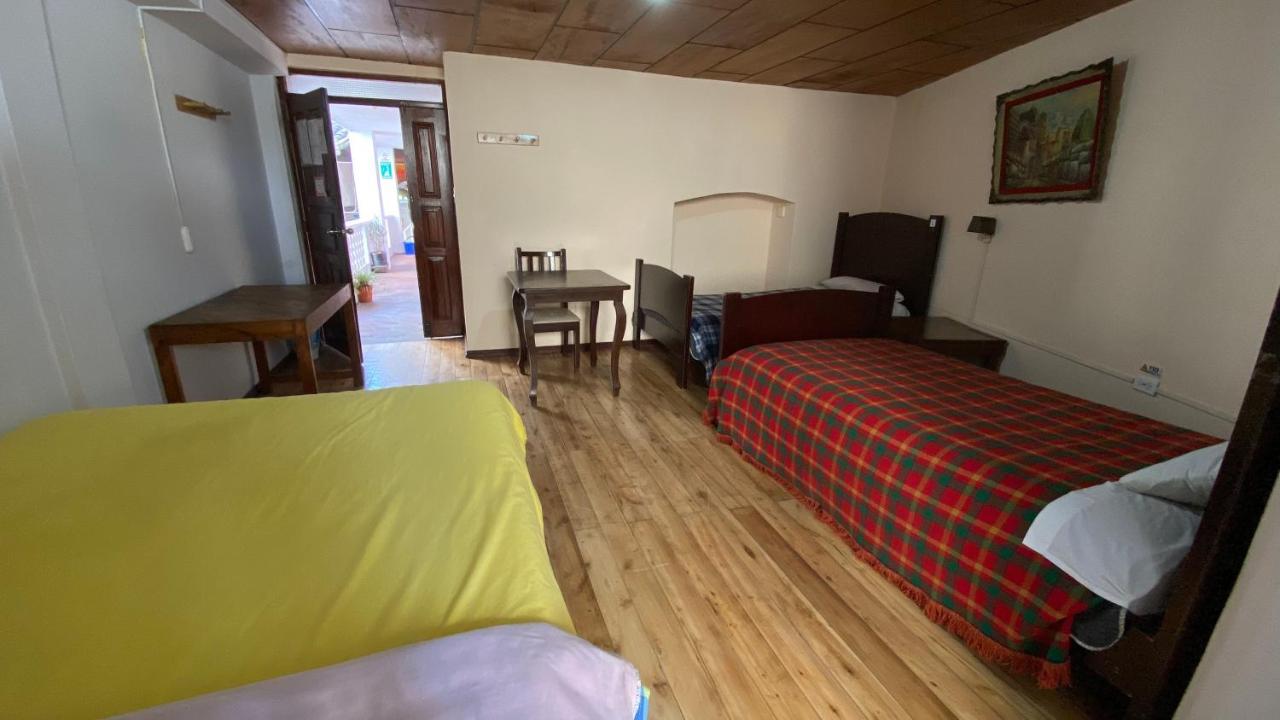 Hostal La Guayunga Rooftop Quito Luaran gambar