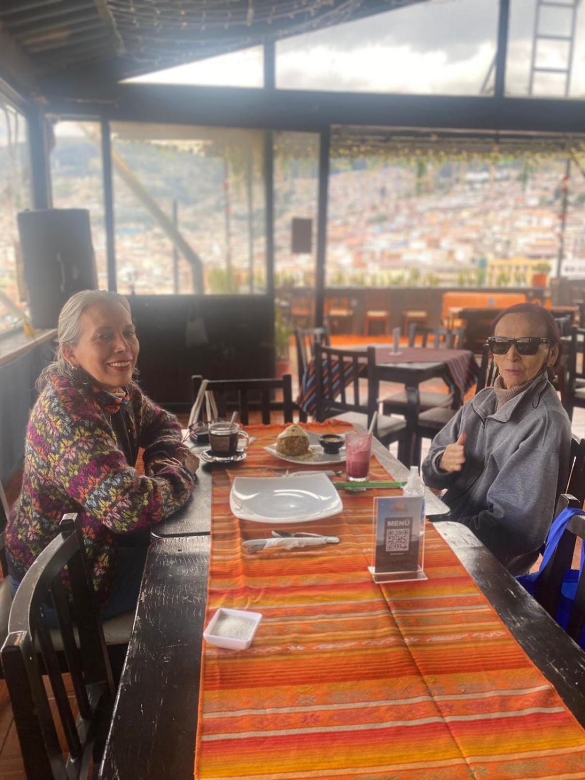 Hostal La Guayunga Rooftop Quito Luaran gambar
